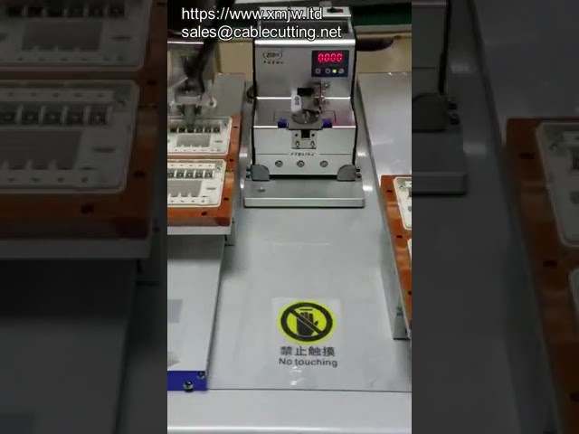 Automata csavarosztó és számláló rendszer – Precíz csavarpresenter gyártósorokhoz
