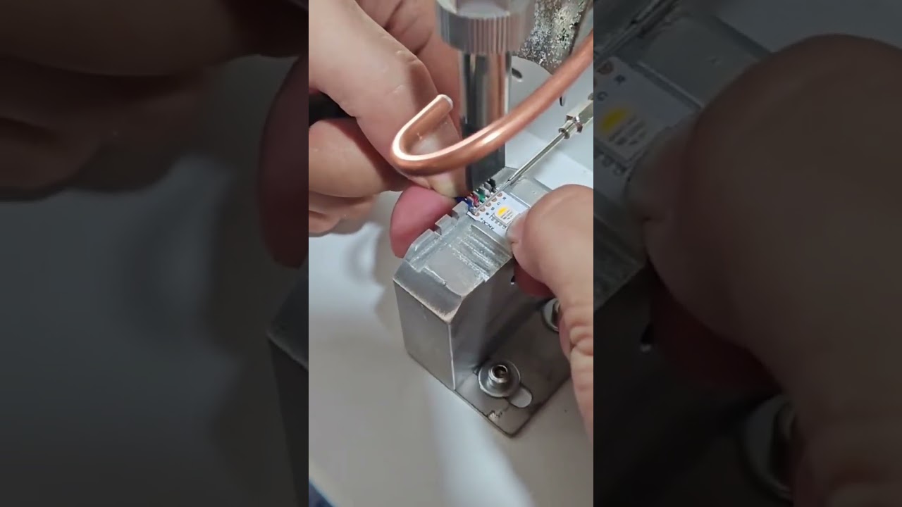 Semi-Automatic 5-Core LED Strip Soldering Machine for Factory Automation