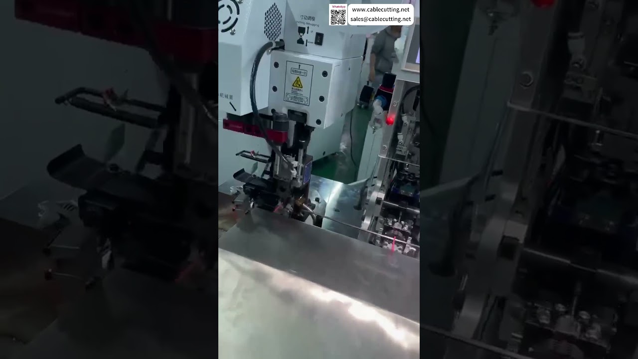 Professzionális automata duplafejű krimpelő és egyedi vízálló dugaszoló gép beállítási folyamata és szerszámkészlete