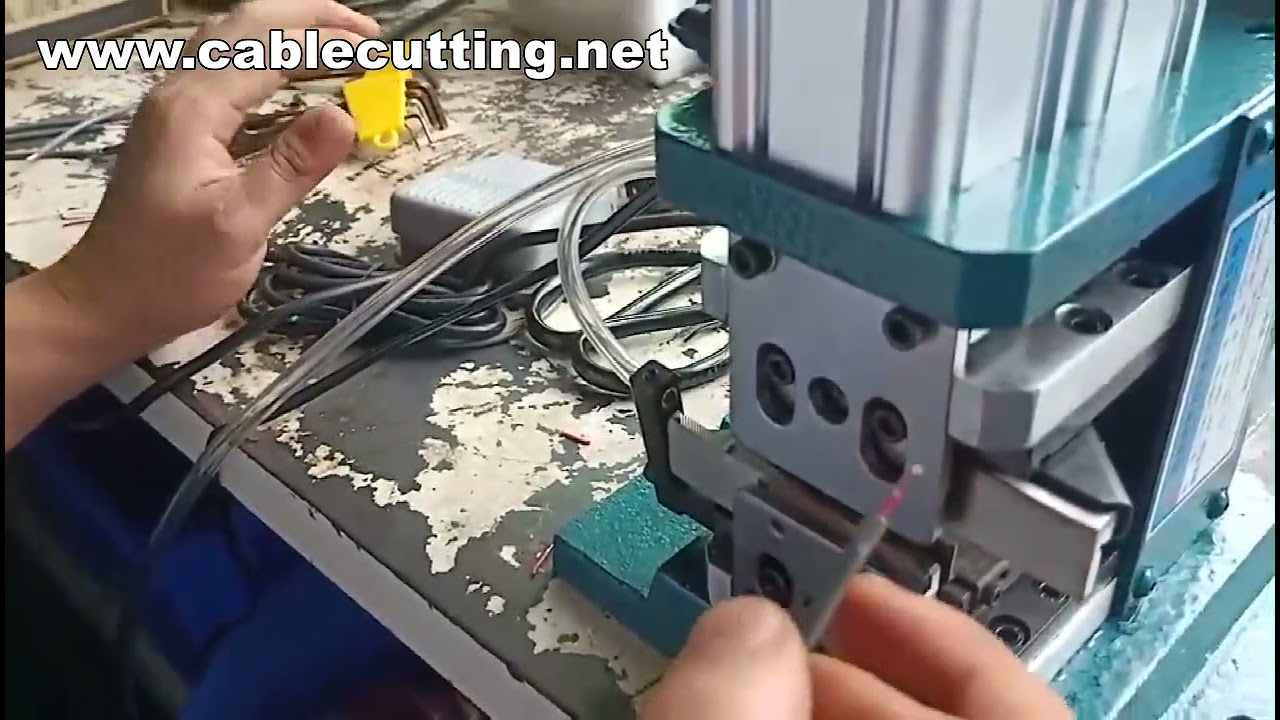 Hatékony huzalhámozó, peeling és vágó gép – Ipari automatizálás