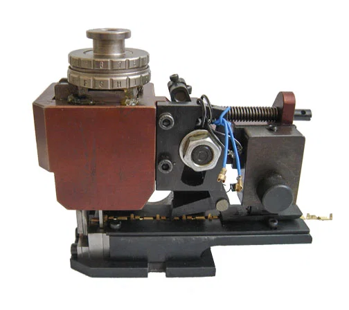 TA-20U mechanikus krimpelő applikátor